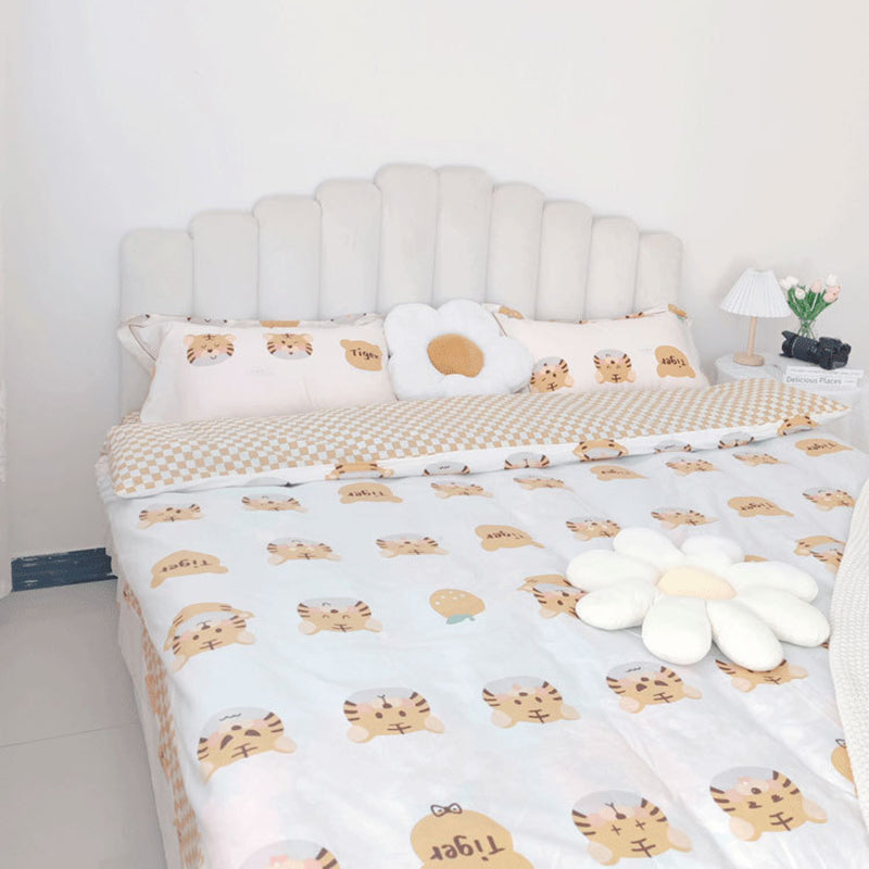 Bed Frame Velvet Fabric Platform Bed Thick Padded Headboard Premium Wooden Frame Bedroom