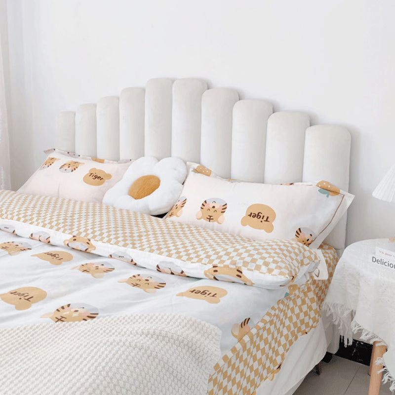 Bed Frame Velvet Fabric Platform Bed Thick Padded Headboard Premium Wooden Frame Bedroom