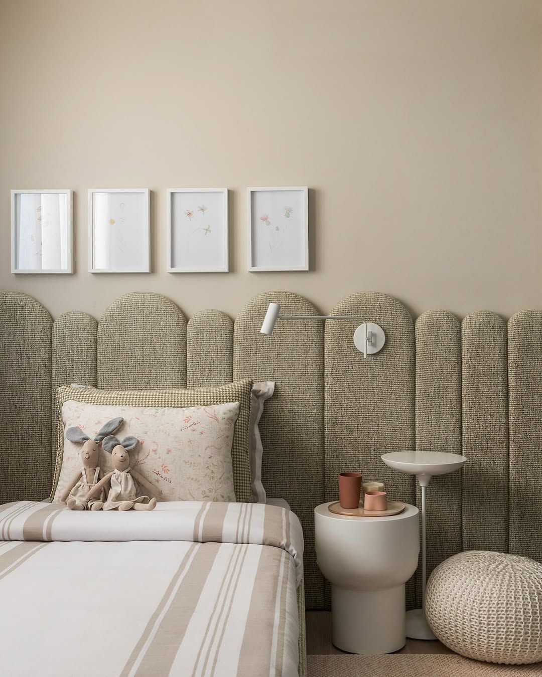 upholstered-wall-backdrop-60