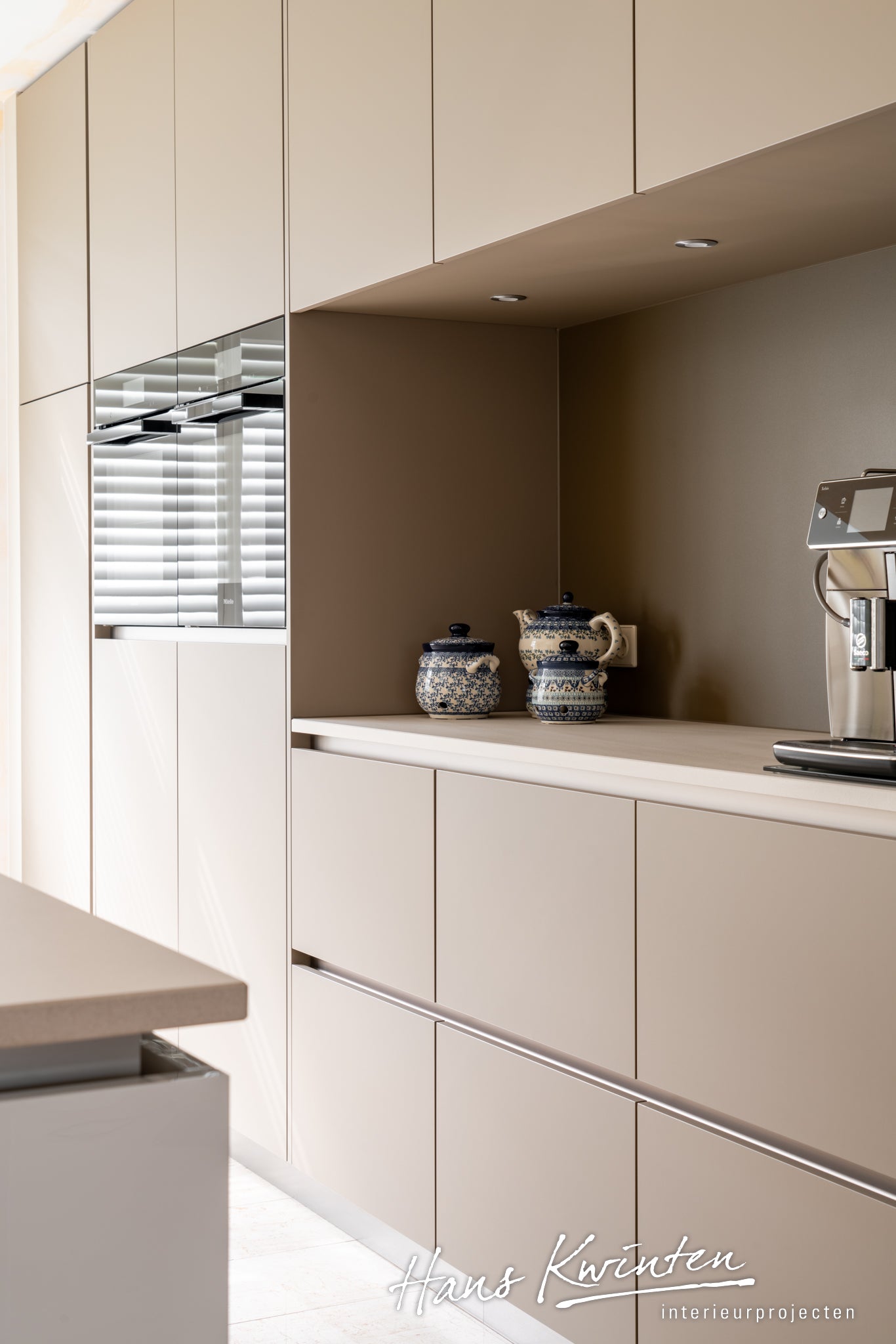kitchen-cabinet-112