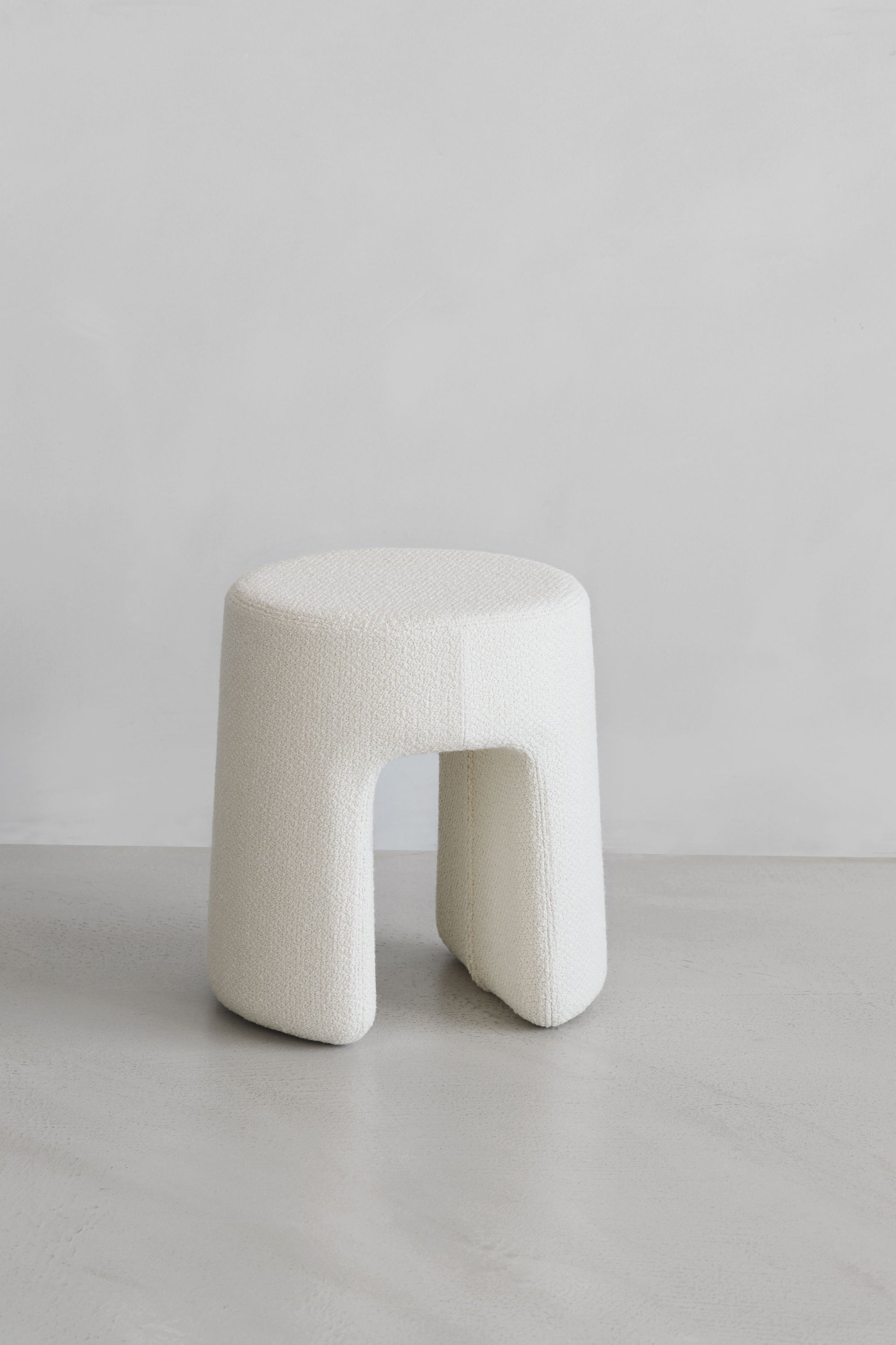 Custom Barrel-Shaped Ottoman-Stylish Sofa Companion with Storage/Standard Options & Premium Fabric Choices