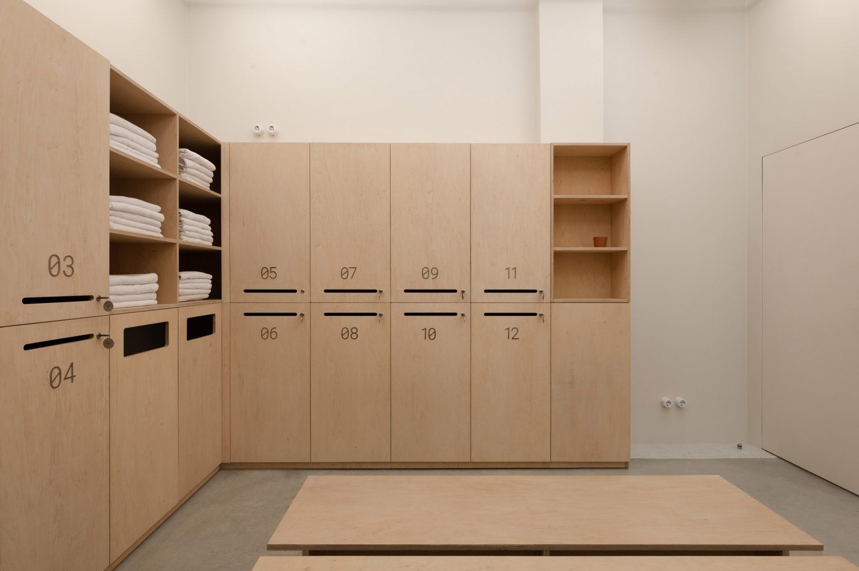 storage-room-cabinet-2