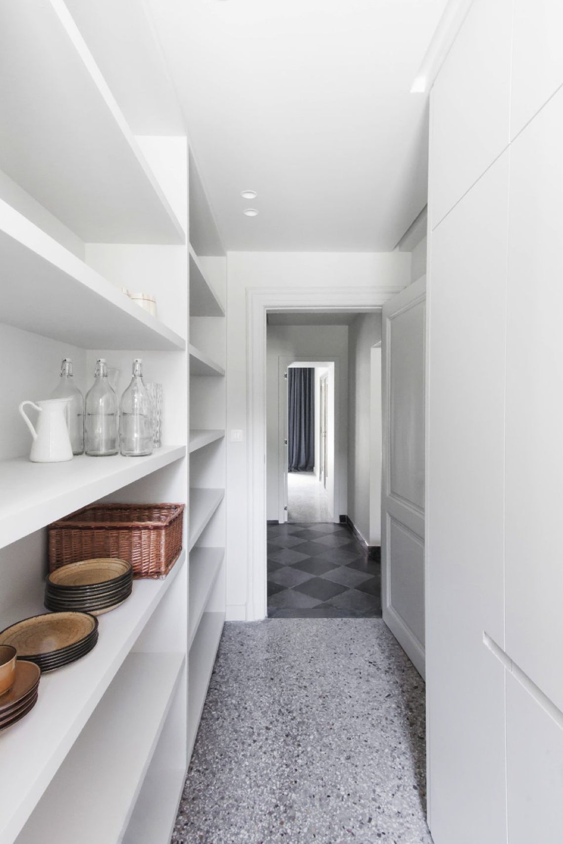 storage-room-cabinet-31