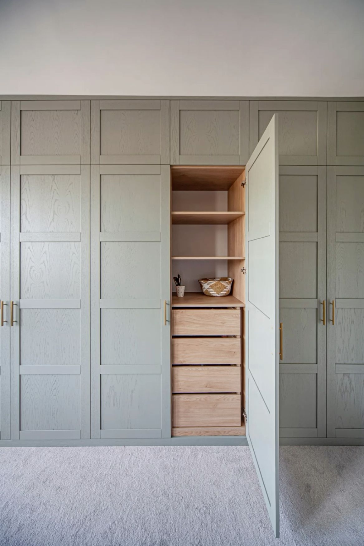 storage-room-cabinet-47