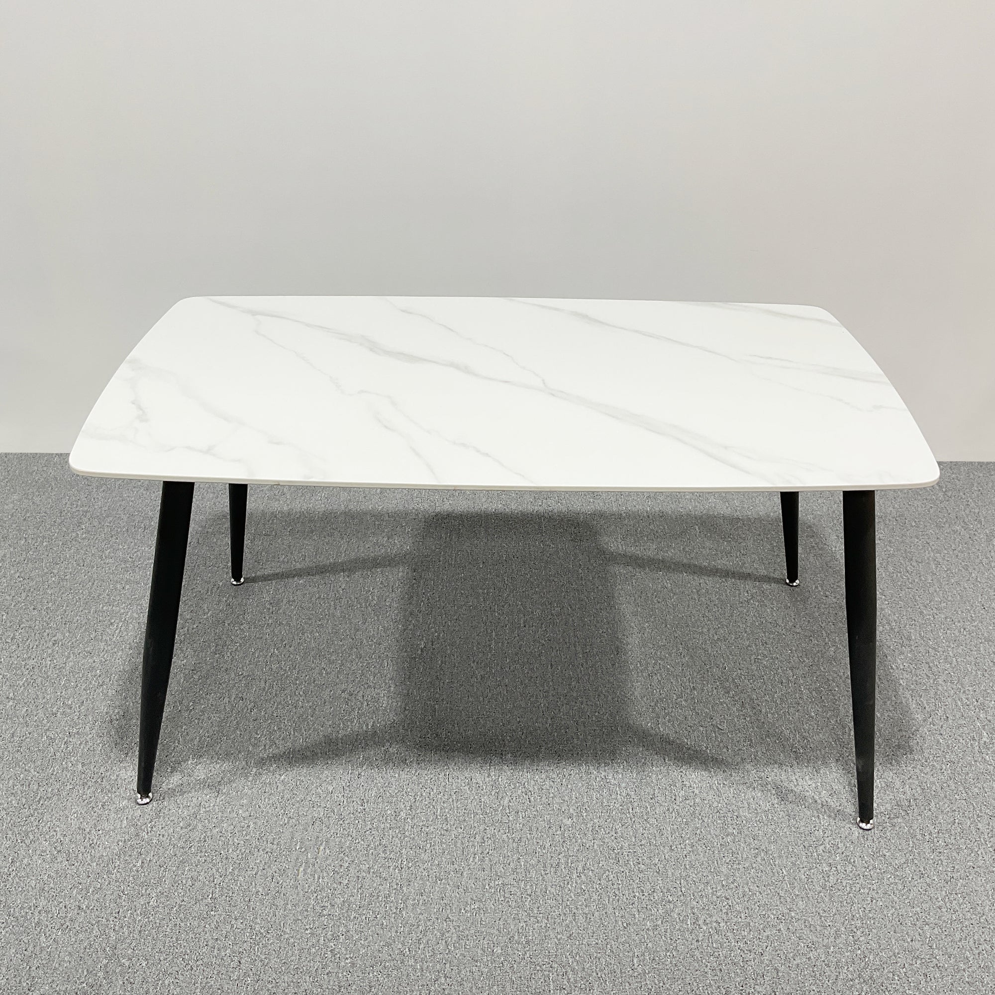 Compact Dining Table , 2-6 Seater for Home & Small Restaurants, 80140cm, Space-Saving Design
